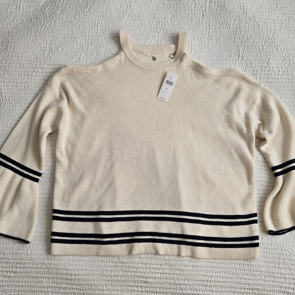 NWT Anthropologie x Knitted & Knotted Cream Cold Shoulder Bell Sleeve Sweater - Picture 2 of 16